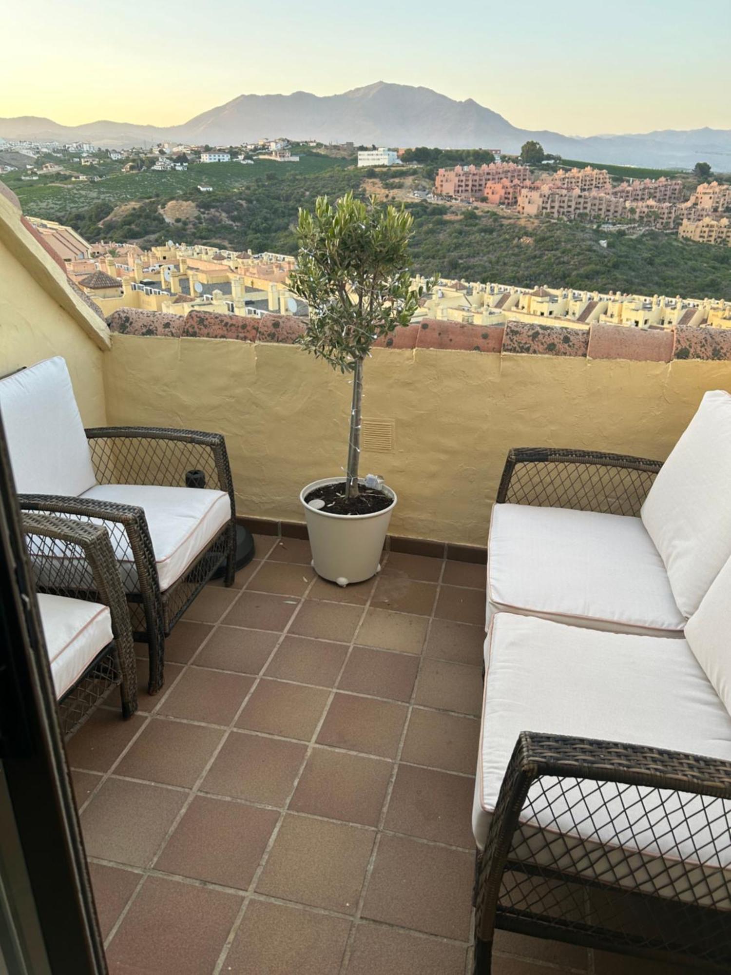 2 Bed Penthouse Apartment مانيلفا المظهر الخارجي الصورة